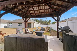 225 Portland Ave, Spring Hill, FL 34606 - Photo 33