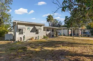 6439 Theresa Ave, Weeki Wachee, FL 34607 - Photo 7