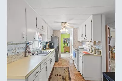 6439 Theresa Avenue, Weeki Wachee, FL 34607 - Photo 3