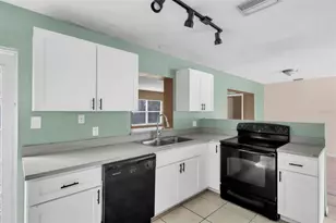 6708 Medlar Dr, New Port Richey, FL 34653 - Photo 9