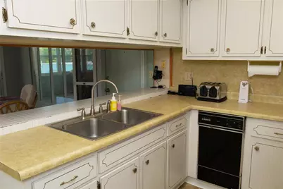 5417 Palm Drive #5417, New Port Richey, FL 34652 - Photo 11