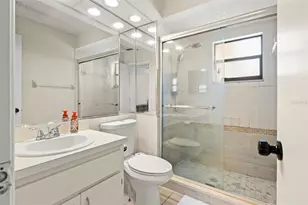 8006 Picketts Ct, Weeki Wachee, FL 34613 - Photo 19