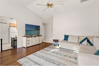 8006 Picketts Court, Weeki Wachee, FL 34613 - Photo 7