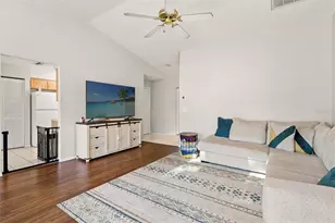 8006 Picketts Ct, Weeki Wachee, FL 34613 - Photo 7