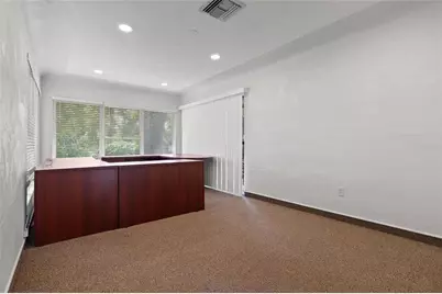 600 E Tarpon Avenue, Tarpon Springs, FL 34689 - Photo 5