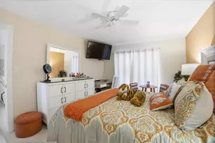 3710 Lake Bayshore Dr, Bradenton, FL 34205 - Photo 13