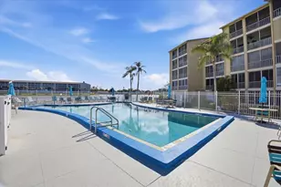 3710 Lake Bayshore Dr, Bradenton, FL 34205 - Photo 23