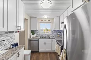 3710 Lake Bayshore Dr, Bradenton, FL 34205 - Photo 3