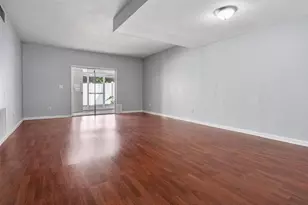 11717 Wesson Cir E, Tampa, FL 33618 - Photo 3