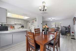 9086 Dorsey St, Spring Hill, FL 34608 - Photo 7