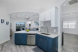 20301 Falling Rock Dr, Land O Lakes, FL 34638 - Photo 5