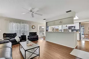 8015 Hidden Hills Dr, Spring Hill, FL 34606 - Photo 17