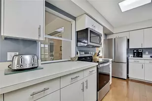 8015 Hidden Hills Dr, Spring Hill, FL 34606 - Photo 11