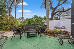 958 Ridgewood Terrace, Tarpon Springs, FL 34689 - Photo 57