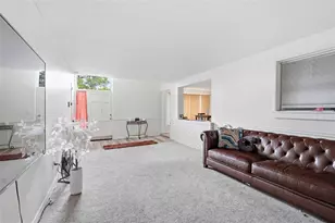 1709 Carnegie Cir, Tampa, FL 33619 - Photo 5