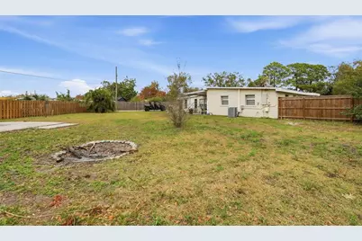 1709 Carnegie Circle, Tampa, FL 33619 - Photo 25