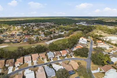 9376 French Quarters Circle, Weeki Wachee, FL 34613 - Photo 27