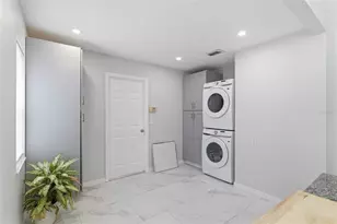 9376 French Quarters Cir, Weeki Wachee, FL 34613 - Photo 7