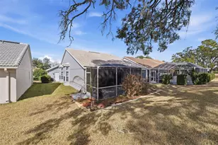 9376 French Quarters Cir, Weeki Wachee, FL 34613 - Photo 19