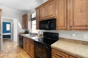 19611 Manecke Rd, Brooksville, FL 34601 - Photo 15