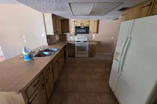 1364 Dill Ave, Spring Hill, FL 34608 - Photo 5