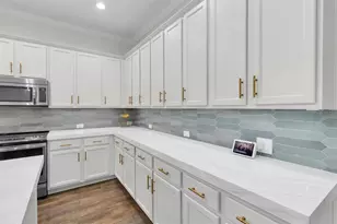 10438 Marsha Dr, New Port Richey, FL 34655 - Photo 13