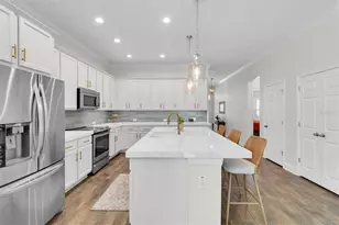 10438 Marsha Dr, New Port Richey, FL 34655 - Photo 3