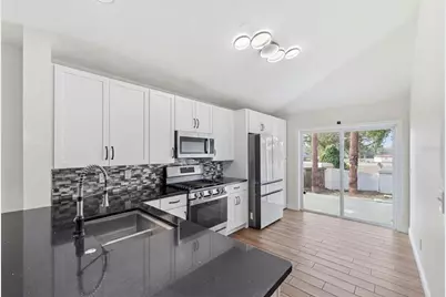 302 Summer Sails Drive, Valrico, FL 33594 - Photo 15