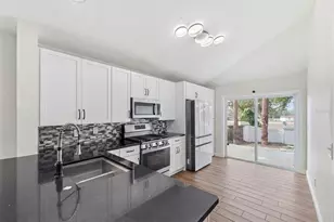 302 Summer Sails Dr, Valrico, FL 33594 - Photo 15