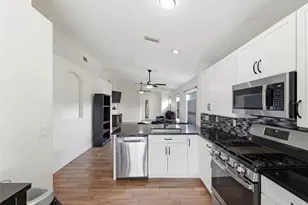 302 Summer Sails Dr, Valrico, FL 33594 - Photo 19