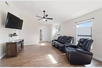 302 Summer Sails Drive, Valrico, FL 33594 - Photo 9