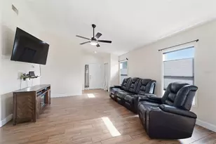 302 Summer Sails Dr, Valrico, FL 33594 - Photo 9