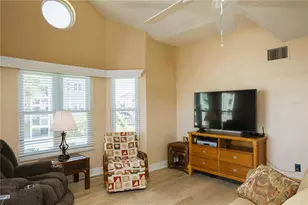 5712 Biscayne Ct, New Port Richey, FL 34652 - Photo 11