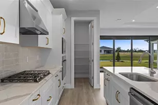 14521 Coastal Woodland Ln, Parrish, FL 34219 - Photo 9