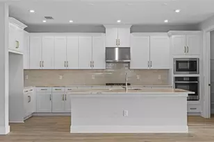 14521 Coastal Woodland Ln, Parrish, FL 34219 - Photo 7