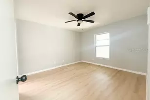 5415 Parkside Villas Dr, Saint Petersburg, FL 33709 - Photo 7