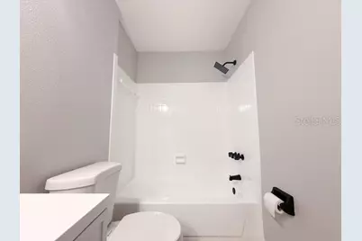 5415 Parkside Villas Drive, Saint Petersburg, FL 33709 - Photo 17