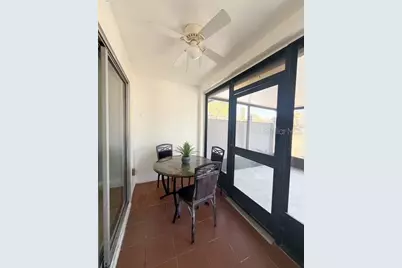 5415 Parkside Villas Drive, Saint Petersburg, FL 33709 - Photo 21