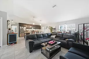 12015 Phoenix Ave, Weeki Wachee, FL 34614 - Photo 25