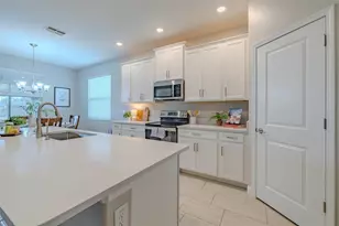 10394 Tupper Cay Dr, San Antonio, FL 33576 - Photo 21