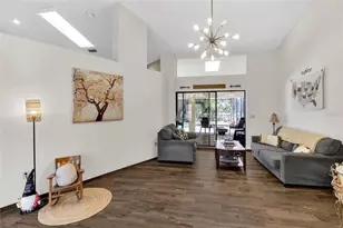 8021 Moonlight Ln, New Port Richey, FL 34654 - Photo 9