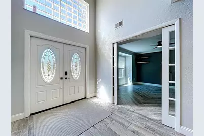 10655 Lakeview Drive, New Port Richey, FL 34654 - Photo 3