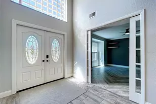 10655 Lakeview Dr, New Port Richey, FL 34654 - Photo 3