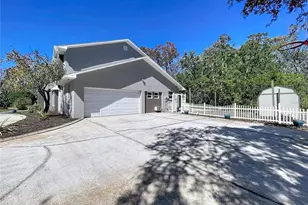 10655 Lakeview Dr, New Port Richey, FL 34654 - Photo 73