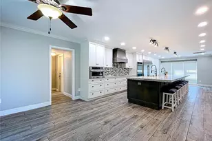 10655 Lakeview Dr, New Port Richey, FL 34654 - Photo 23