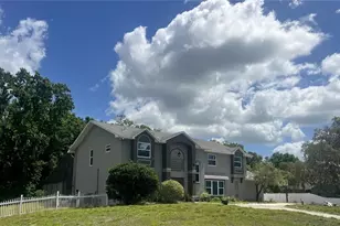 10655 Lakeview Dr, New Port Richey, FL 34654 - Photo 1