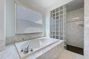 10655 Lakeview Dr, New Port Richey, FL 34654 - Photo 39