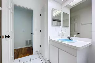10655 Lakeview Dr, New Port Richey, FL 34654 - Photo 53