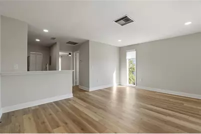 3848 N Lake Drive #137, Tampa, FL 33614 - Photo 5