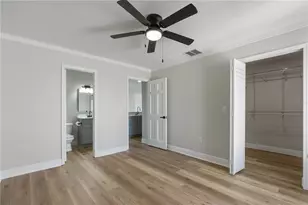 3848 N Lake Dr, Tampa, FL 33614 - Photo 19